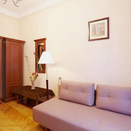 Pylnykarska 6 Apartment Lviv Exterior photo